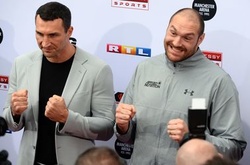 Менеджер Володимира Кличка назвав нову дату реваншу з Тайсоном Ф'юрі