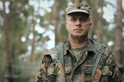 Активісти з'їздили до Порошенка – нагадати про «Батю»