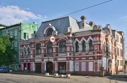 Трьом столичним театрам шукають керівників