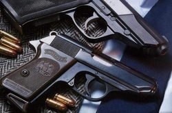 В столичній поліції зазначили, що вилучають незаконну зброю фактично щодня