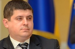 У Яценюка закликають «Батьківщину» нарешті проголосувати за конфіскацію грошей Януковича на потреби фронту