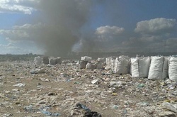 Біля Києва загорілось сміттєзвалище