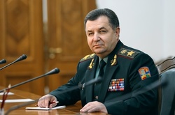 По яких казармах поневіряється міністр Полторак