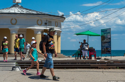 Як проходить курортний сезон в анексованому Криму: Феодосія, Коктебель