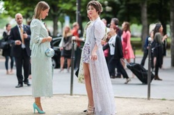 Уже видно: фото беременной Собчак на Неделе моды в Париже 
