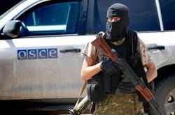 ОБСЄ констатує, що у «Л/ДНР» озброєні люди перешкоджають роботі місії