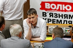 Савченко отримала свою першу депутатську зарплату