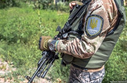 «Дніпро-1» заявляє, що під час обшуків на базі полку постраждав співробітник полку