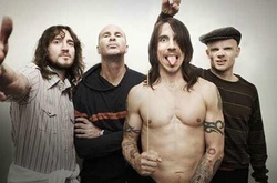 Легендарный рок-коллектив «Red Hot Chili Peppers» разочаровал киевских поклонников