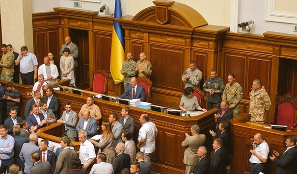 Депутати амністували добровольців і військових, які не вчинили тяжких злочинів