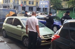 Співробітниця ДФС погоріла на хабарі у 125 тисяч гривень