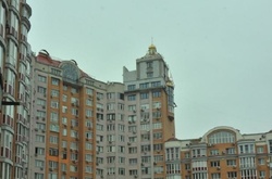 На Оболоні сеанс кохання закінчився польотом з балкону