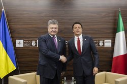 Прем’єр Італії запевнив Порошенка у відданості в питанні збереження санкцій проти РФ