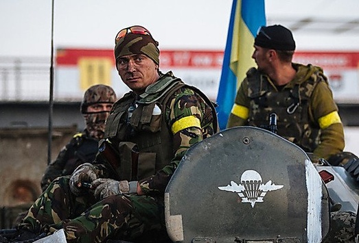 За добу на Донбасі загинув один і поранено шестеро українських бійців – штаб АТО