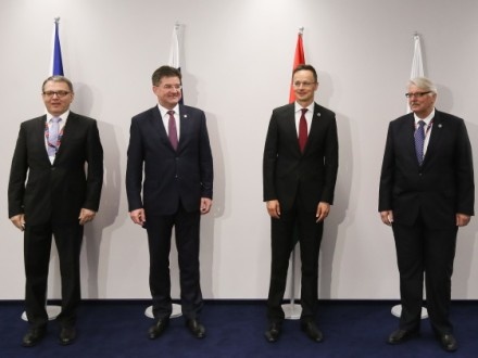 Польща хоче залучати Україну до зустрічей Вишеградської групи
