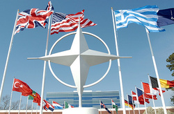 Рішення саміту НАТО: діалог з Росією триватиме, в тому числі військовий