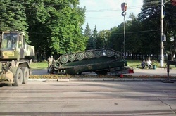 У Конотопі перекинувся зенітно-ракетний комплекс