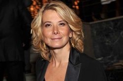 Юлия Высоцкая впервые после трагедии с дочкой отправилась в путешествие с семьей   