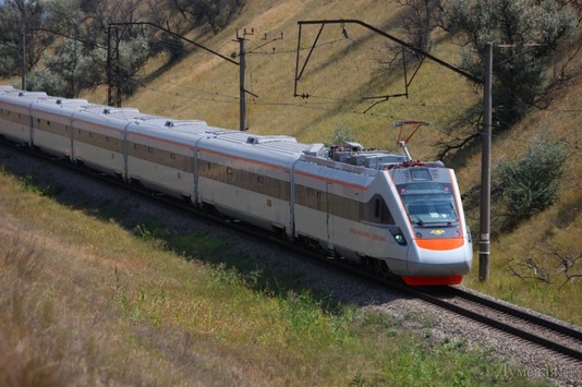Потяг Одеса – Київ зупинився через помилку системи пожежогасіння