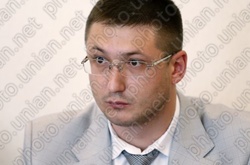 ГПУ продовжує розшук п'яти підозрюваних у стрілянині в Мукачево