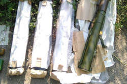 У Донецькій області поліція виявила схованку із гранатометами і мінами