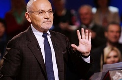 Суд підтвердив, що Шустеру незаконно заборонили працювати в Україні