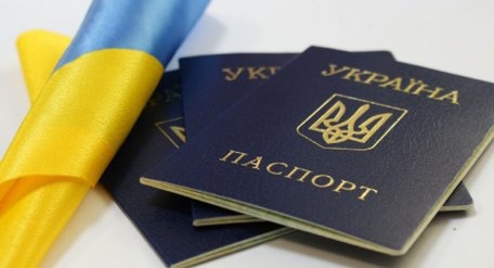 Ухвалено закон про видачу паспорта громадянина України з 14 років