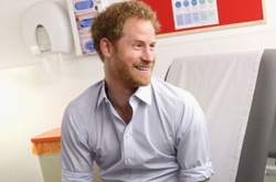 Принц Гарри сделал тест на ВИЧ и выложил видео в соцсеть