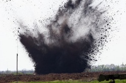 На Луганщині пенсіонерка підірвалася на міні