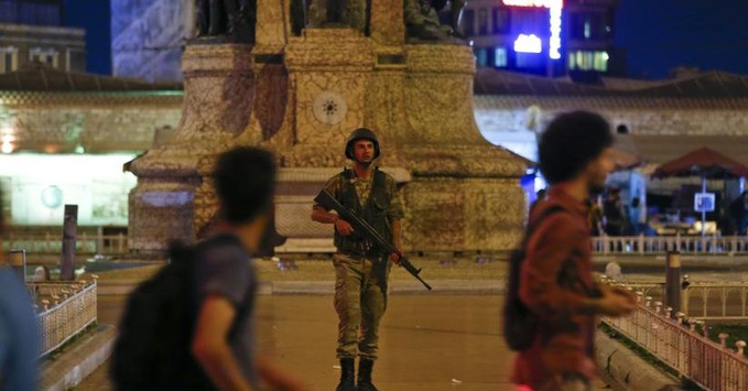 У Стамбулі виявлено 104 учасники військового перевороту