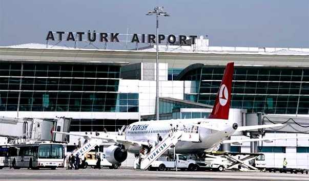 В Туреччині відновили роботу усіх аеропортів
