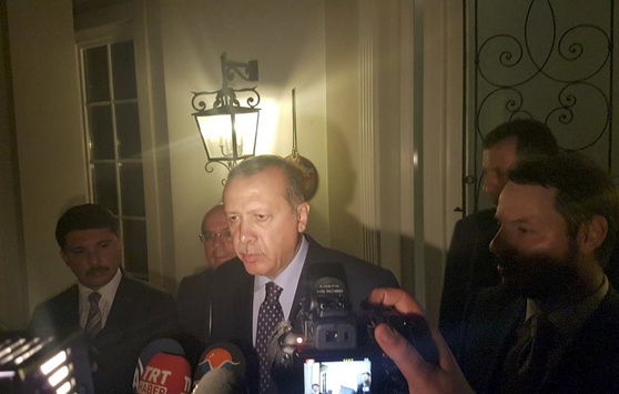 Переворот в Туреччині: Ердоган заявив, що не планує йти і залишати народ 
