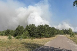 До гасіння пожежі в Чорнобильській зоні залучено вертоліт и три літаки