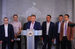 У Верховній Раді закликали росіян голосувати за «Яблуко» і «ПАРНАС»