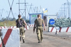 Пункти пропуску «Зайцеве» і «Станиця Луганська» відновили роботу 