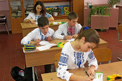 До 1 вересня у школах та дитсадках Київської області з’являться «тривожні кнопки»