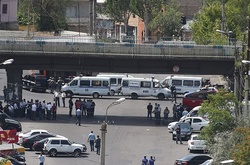 У Єревані відбуваються сутички між протестувальниками та поліцією, постраждали четверо правоохоронців