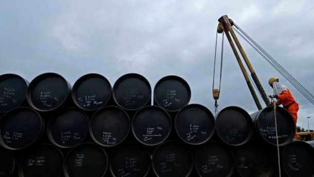 Нафта Brent торгується нижче $47