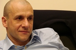 Одіозний російський олігарх Григоришин з'явився на прощанні з журналістом Шереметом