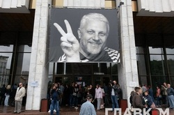 Порошенко попрощався з журналістом Шереметом