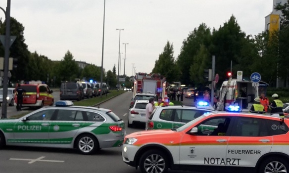 Стрілянина у Мюнхені: поліція проводить спецоперацію в прямому ефірі 