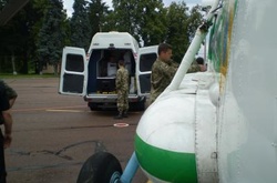 До Києва санрейсом доставили п'ятьох поранених прикордонників 