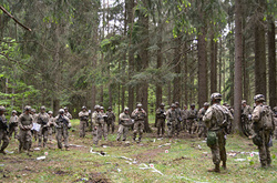 Війська прикриття НАТО в Прибалтиці не зупинять Росію, - американські ЗМІ