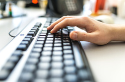 ФБР: Росія «зламала» переписку Демократичної партії заради перемоги Трампа 