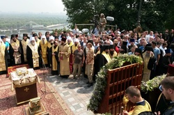 В Києві після молебню госпіталізували двох осіб