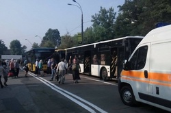 Це не «хресний хід», а хресна поїздка автобусами