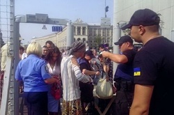 Поліція вилучила кілька ножів в учасників хресного ходу