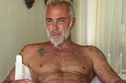 Первое интервью танцующего миллионера: «Секрет моей популярности в универсальности»