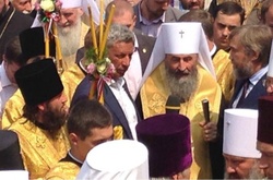 Православний олігарх Новинський визнав: хресний хід - це зброя