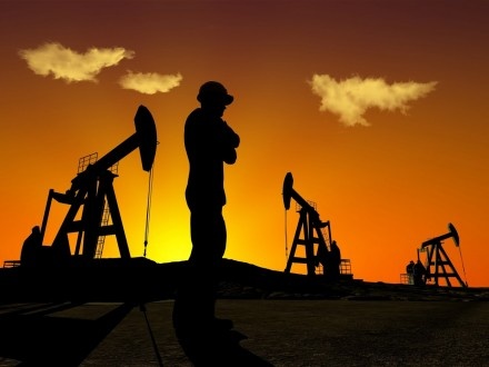 Ціна нафти Brent тримається нижче 44 дол. за барель